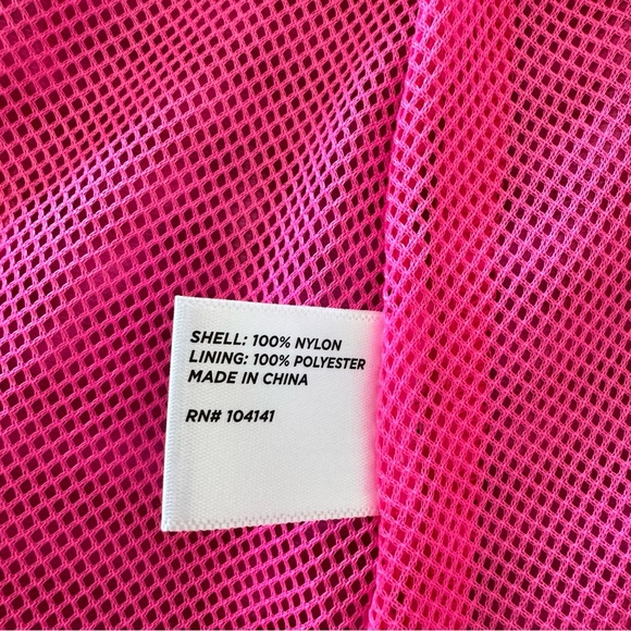 Lady Hagen Lightweight Golf Windbreaker Jacket
Size Medium - Picture 11 of 11